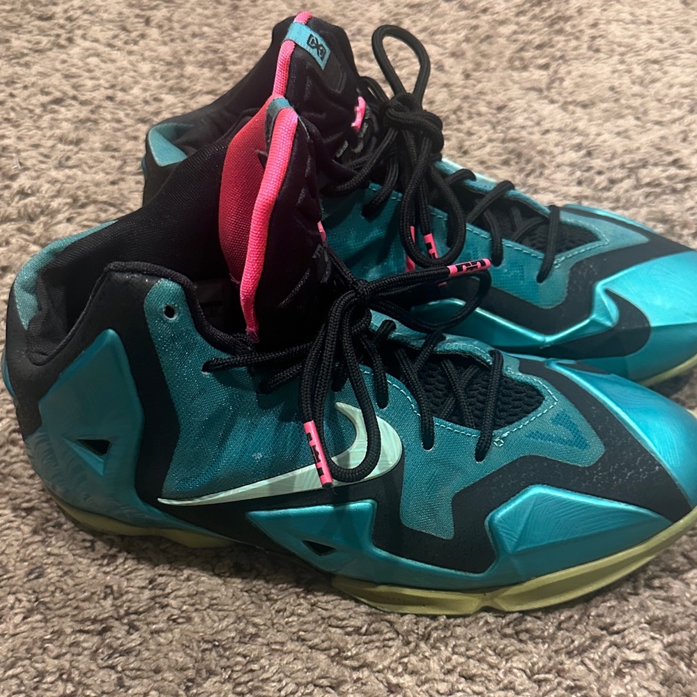 LeBron Kids 5.5 Teal and Pink Athletic Shoes